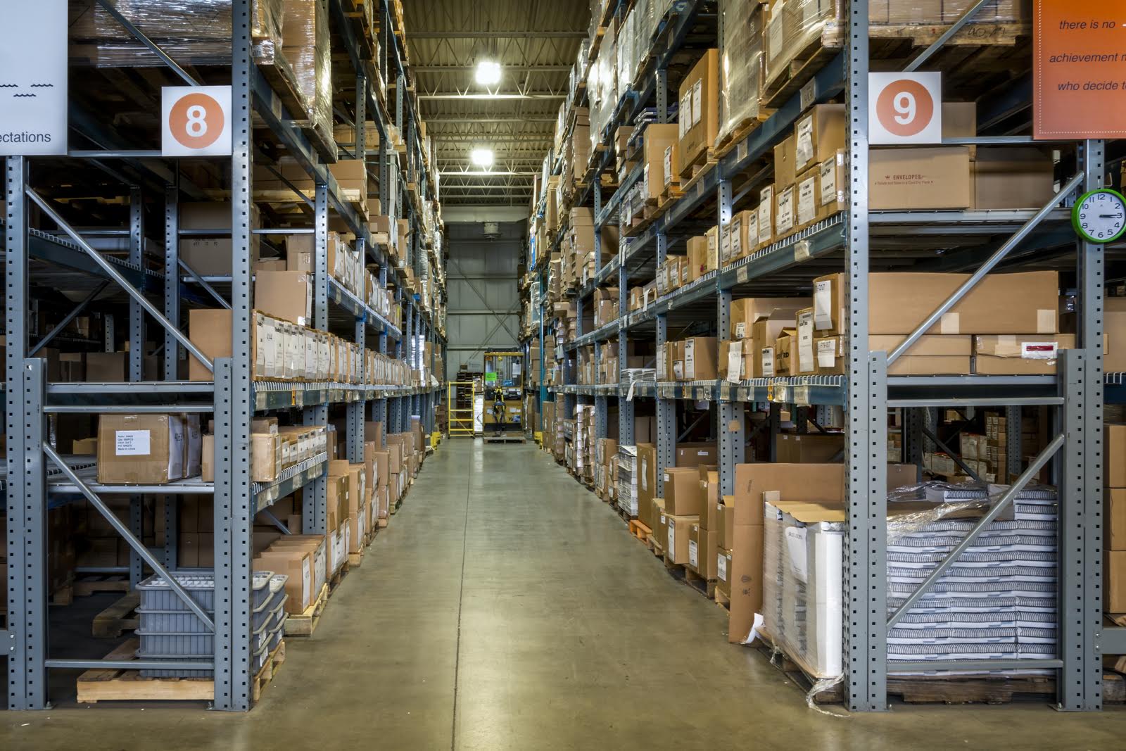 Warehousing - Delzer | Full-Service Commercial Fulfillment Solutions